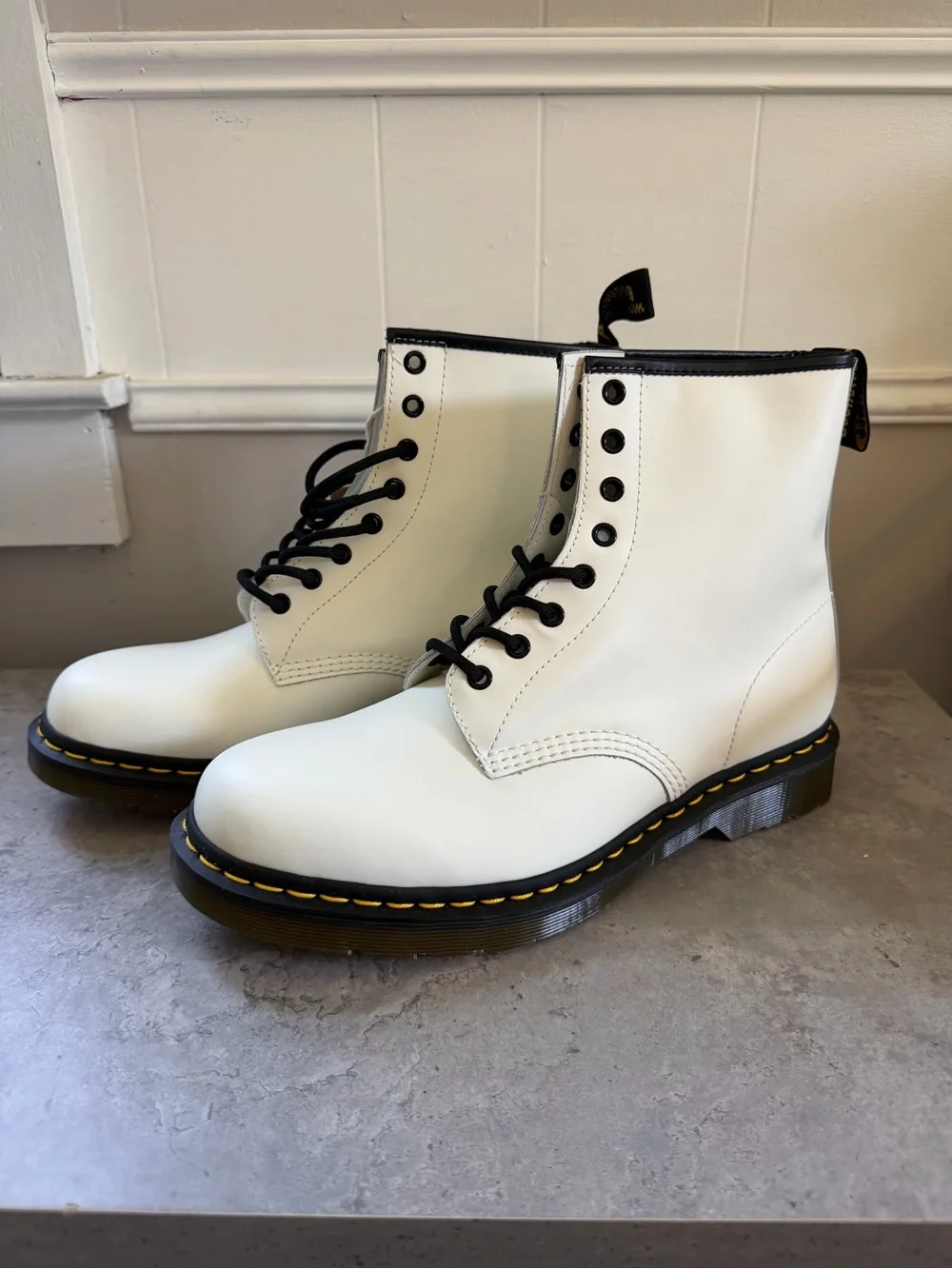 Dr. Martens 1460 White Leather Lace-Up Boots with Black Trim NWT Men’s size 10